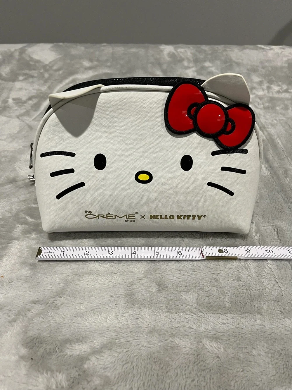 NWT The Crème Shop x Hello Kitty Dome Makeup Travel Pouch Bag Cosmetic White Red